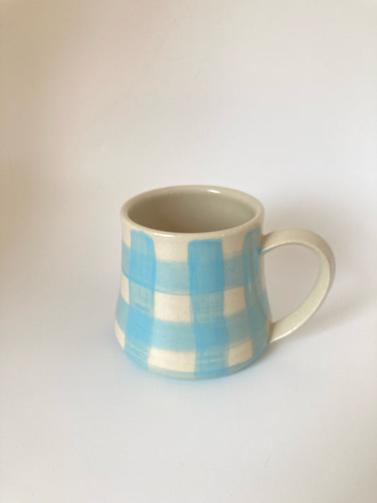 Blue gingham picnic mug